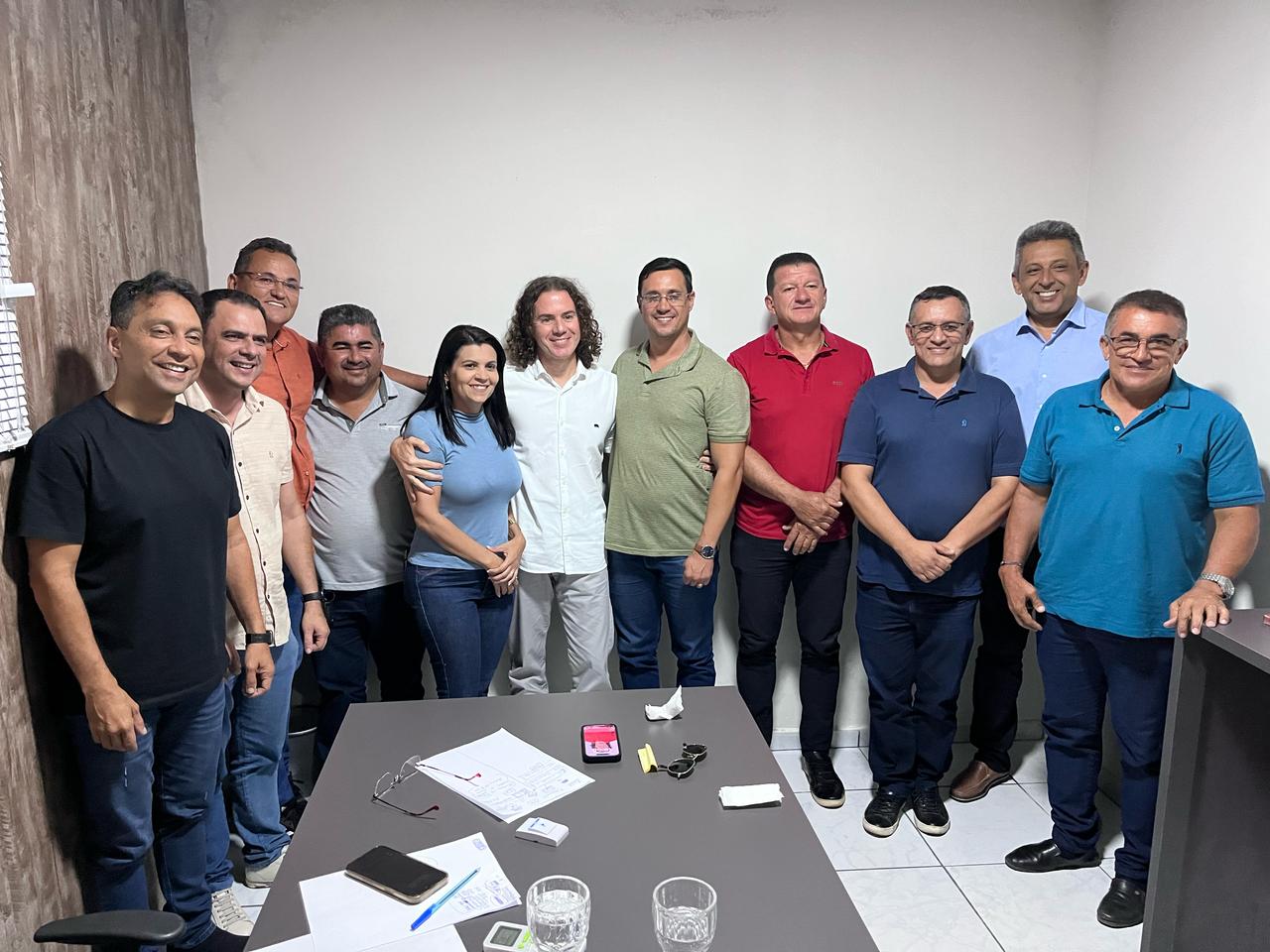 ​Prefeitos da base política de Fábio Ramalho reafirmam apoio à reeleição de Veneziano